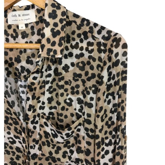Cloth & Stone | Evereve  Leopard Shirt Tail Button Down, Size Medium - Picture 9 of 12